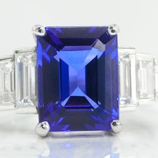 エメラルドカットタンザナイト ダイヤモンドリング TA 2.41ct D エメラルドカットタンザナイト ダイヤモンドリング TA 2.41ct D