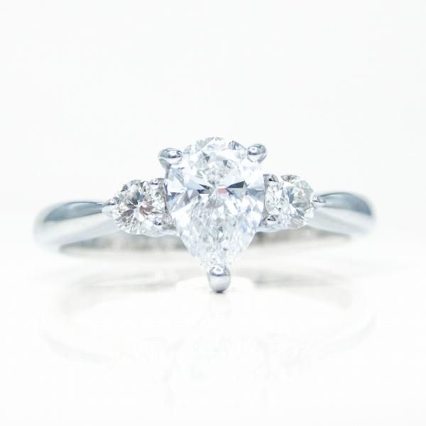 ペアシェイプダイヤモンドリング D 0.508ct D-VS2 0.14ct Pt950 ペアシェイプダイヤモンドリング D 0.508ct D-VS2 0.14ct Pt950