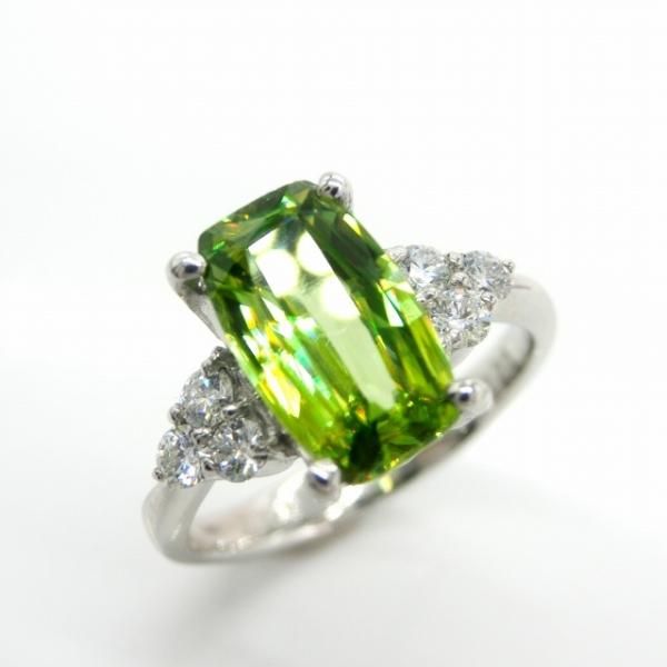スフェーン ダイヤモンドリング SH 2.12ct D 0.23ct Pt950 日独