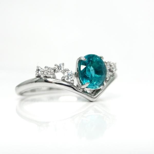 ネオンブルーアパタイト 0.7ct ダイヤモンド 0.5ct プラチナ