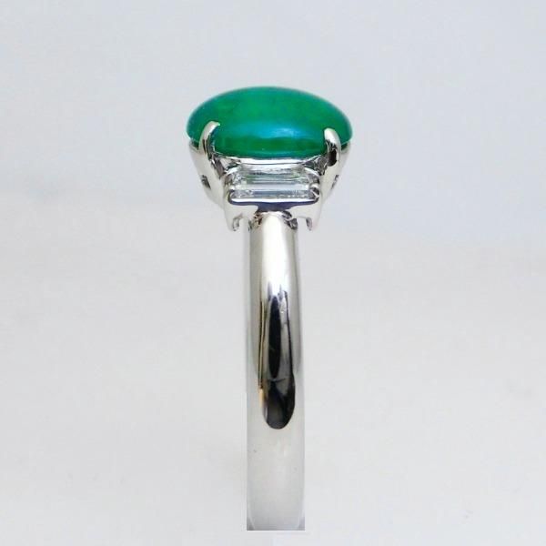 ビビッドグリーンエメラルドカボションカット ダイヤモンドリング EM