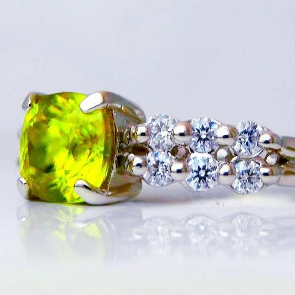 グリーンスフェーン ダイヤモンドリング SH 0.759ct D 0.19ct Pt950 日