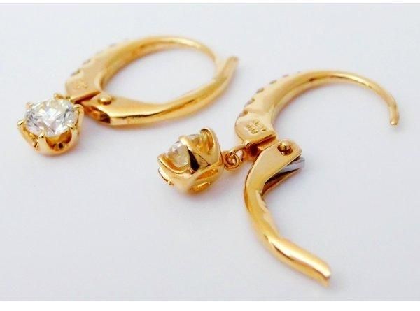 ダイヤモンド スイングタイプジャーマンピアス D 0.20ct D 0.06 ダイヤモンド スイングタイプジャーマンピアス D 0.20ct D 0.06