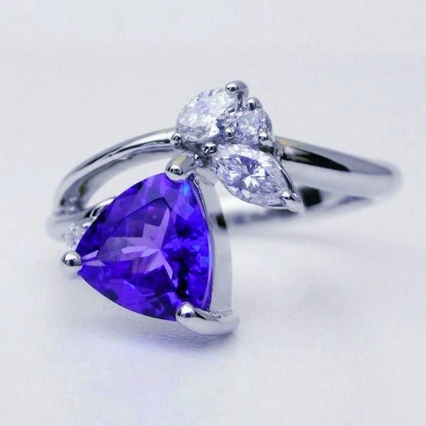 トリリアントカットタンザナイト ダイヤモンドリング TA 1.14ct トリリアントカットタンザナイト ダイヤモンドリング TA 1.14ct