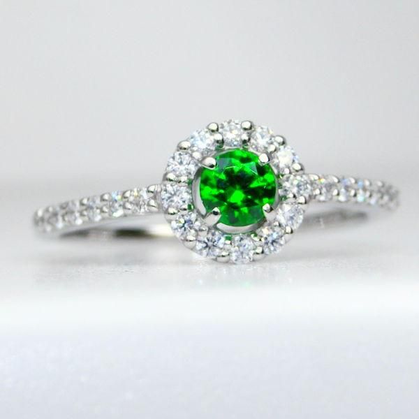専用JE90★高級 デマントイドガーネット0.67ct D0.3ct リング鑑付 JE90☆高級 デマントイドガーネット0.67ct D0.36ct リング 鑑付