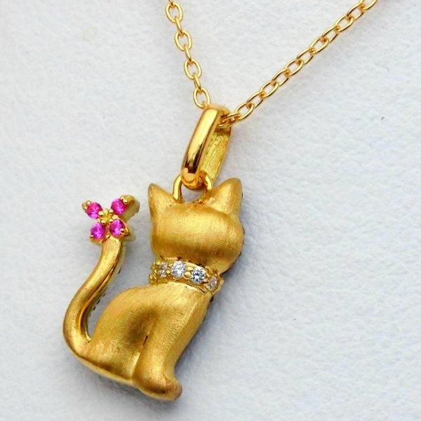 猫モチーフダイヤモンド リバーシブルペンダント D 0.06ct BLD