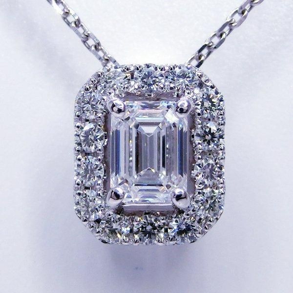 D-IF エメラルドカットダイヤモンドネックレス D 0.500ct D 0.18ct