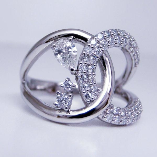 ペアシェイプダイヤモンド デザインリング D 0.187ct F-SI2 0.32 ペアシェイプダイヤモンド デザインリング D 0.187ct F-SI2 0.32