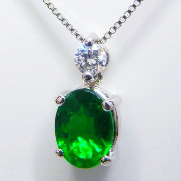 ビビッドグリーンエメラルド ダイヤモンドネックレス EM 0.74ct D 0.07ct Pt900 JGGC鑑別書付 BOUTIQUE LINE