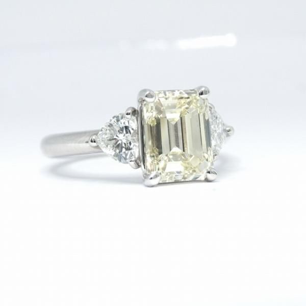 エメラルドカットダイヤモンド ハートシェイプダイヤモンド