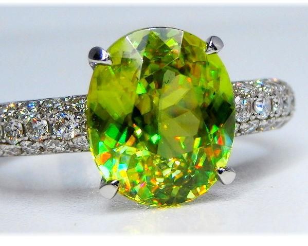 グリーンスフェーン ダイヤモンドリング SH 2.37ct D 0.45ct