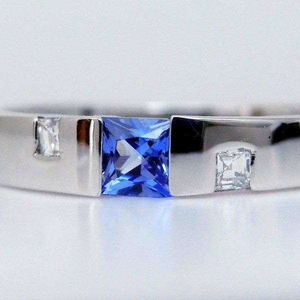 プリンセスカットベニトアイト ダイヤモンドリング BI 0.170ct D
