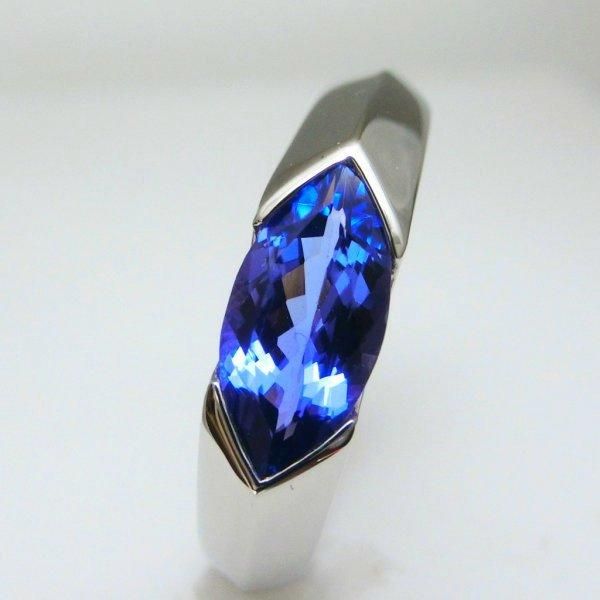 マーキスカットタンザナイトリング TA 1.12ct Pt950 日独宝石 マーキスカットタンザナイトリング TA 1.12ct Pt950 日独宝石