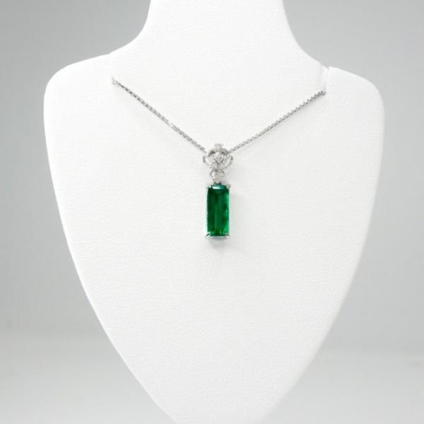 コロンビア産エメラルド ダイヤモンドネックレス EM 0.98ct D コロンビア産エメラルド ダイヤモンドネックレス EM 0.98ct D