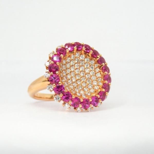 パヴェダイヤモンド ルビーリング D 0.90ct SA 1.56ct K18PG