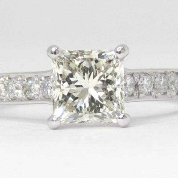 プリンセスカットダイヤモンドリング D 1.013ct M-SI2 D 0.19ct プリンセスカットダイヤモンドリング D 1.013ct M-SI2 D 0.19ct