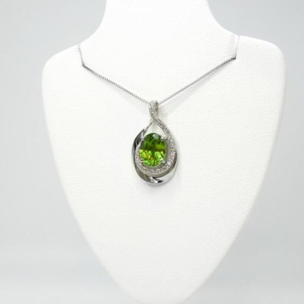 グリーンスフェーン ダイヤモンドネックレス SH 1.933ct D 0.13ct 45cm