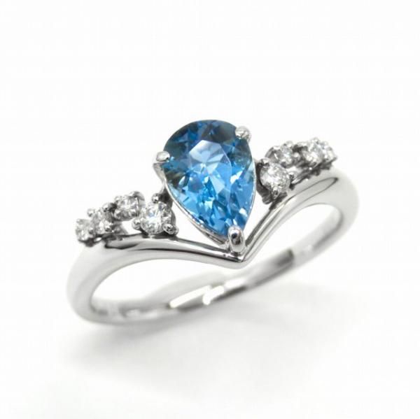 aquamarine