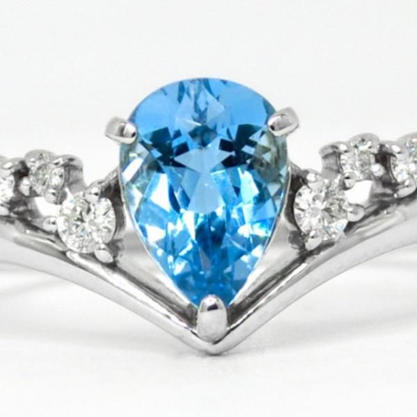 aquamarine