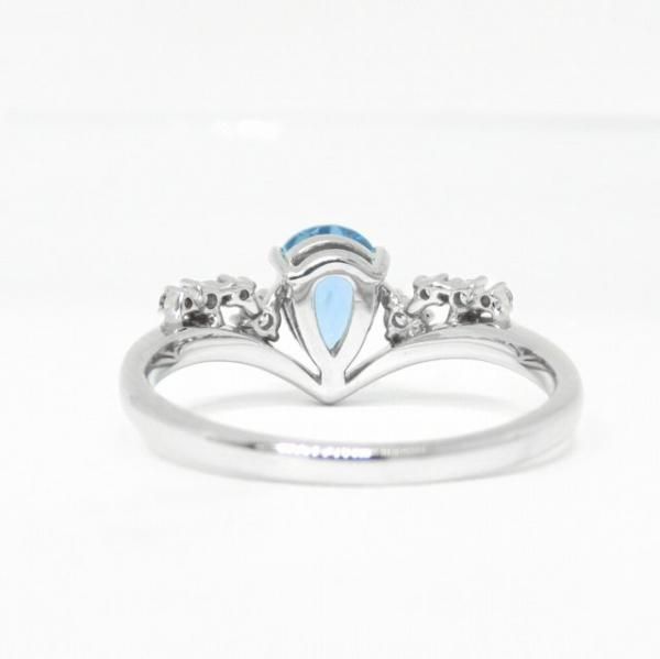 aquamarine