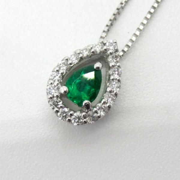 PT900エメラルドペンダントネックレス NO25-1023 PT900エメラルドペンダントネックレス NO25-1023 ペアシェイプ