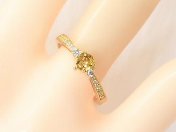 ファンシービビッドイエローダイヤモンドリング D 0.332ct FVY