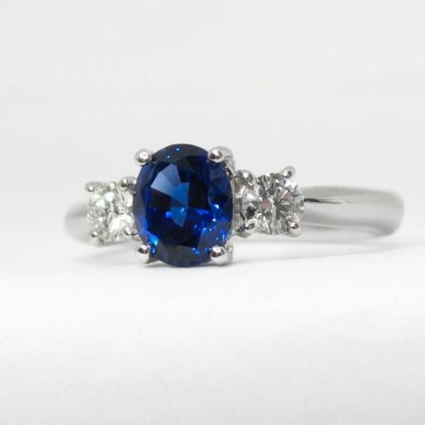 サファイア ダイヤモンドリング SA 0.90ct D 0.20ct Pt950 GIA サファイア ダイヤモンドリング SA 0.90ct D 0.20ct Pt950 GIA