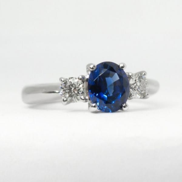 サファイア ダイヤモンドリング SA 0.90ct D 0.20ct Pt950 GIA サファイア ダイヤモンドリング SA 0.90ct D 0.20ct Pt950 GIA