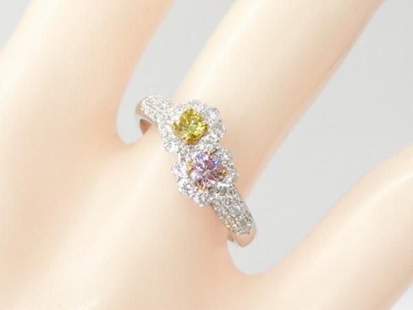 ファンシーライトピンク ファンシーインテンスイエローダイヤモンド