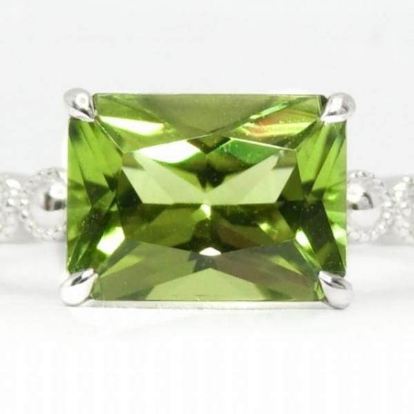 ペリドット ダイヤモンドリング PE 1.64ct D 0.05ct Pt900 日独宝石