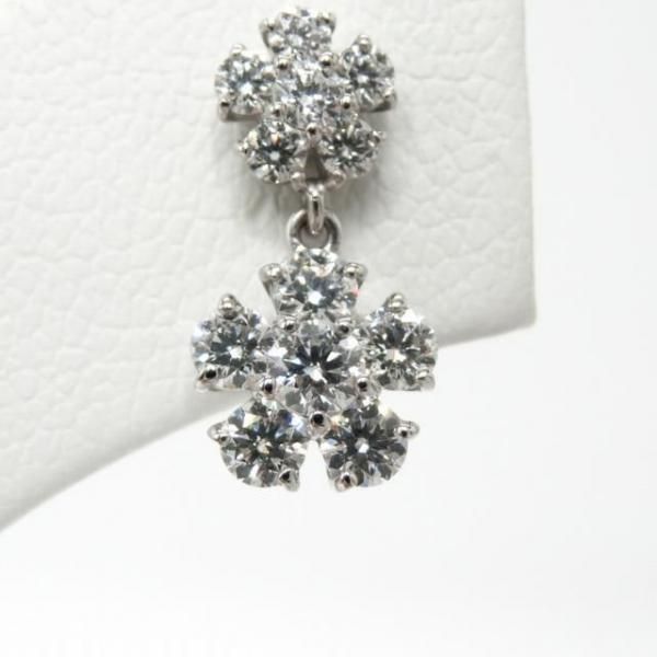 4°C☆PT900ダイヤモンドピアス☆フラワーモチーフ フラワーモチーフ ダイヤモンドピアス D 0.68ct Pt900 BOUTIQUE LINE