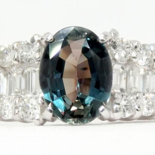 ブラジル産アレキサンドライト バゲットカットダイヤモンドリング AX