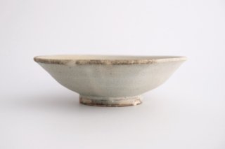 萩見窯　粉引平碗 / Kohiki flat bowl