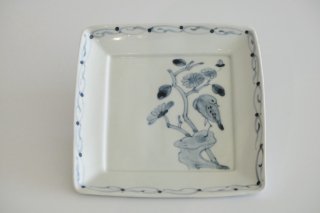 器峰窯　花鳥紋角皿（小） / Blue and white square plate ( small )