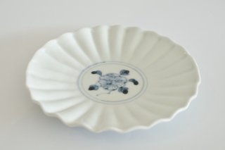 器峰窯　輪花皿（牡丹) / Blue and white plate