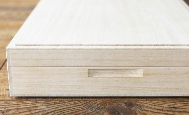 [専用になります] 瑞祥錦　着物　反物　桐箱 美しく色づく桐箱 – 箱藤商店（京都） || THE COVER NIPPON