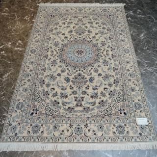 ペルシャ絨毯 Mサイズ(200cm×127cm) ナイン産 10729