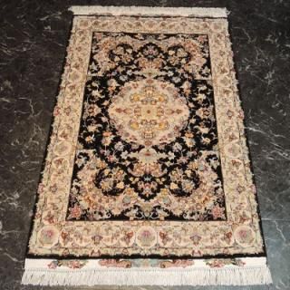 ペルシャ絨毯 Sサイズ(147cm×101cm) タブリーズ産 A163