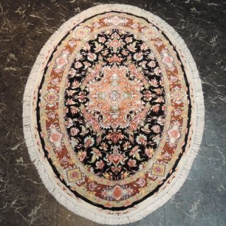 ペルシャ絨毯　楕円形オーバル（154cm×101cm）　タブリーズ産　A176