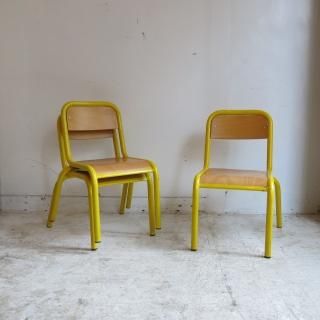 <img class='new_mark_img1' src='https://img.shop-pro.jp/img/new/icons14.gif' style='border:none;display:inline;margin:0px;padding:0px;width:auto;' />school chair - yellow