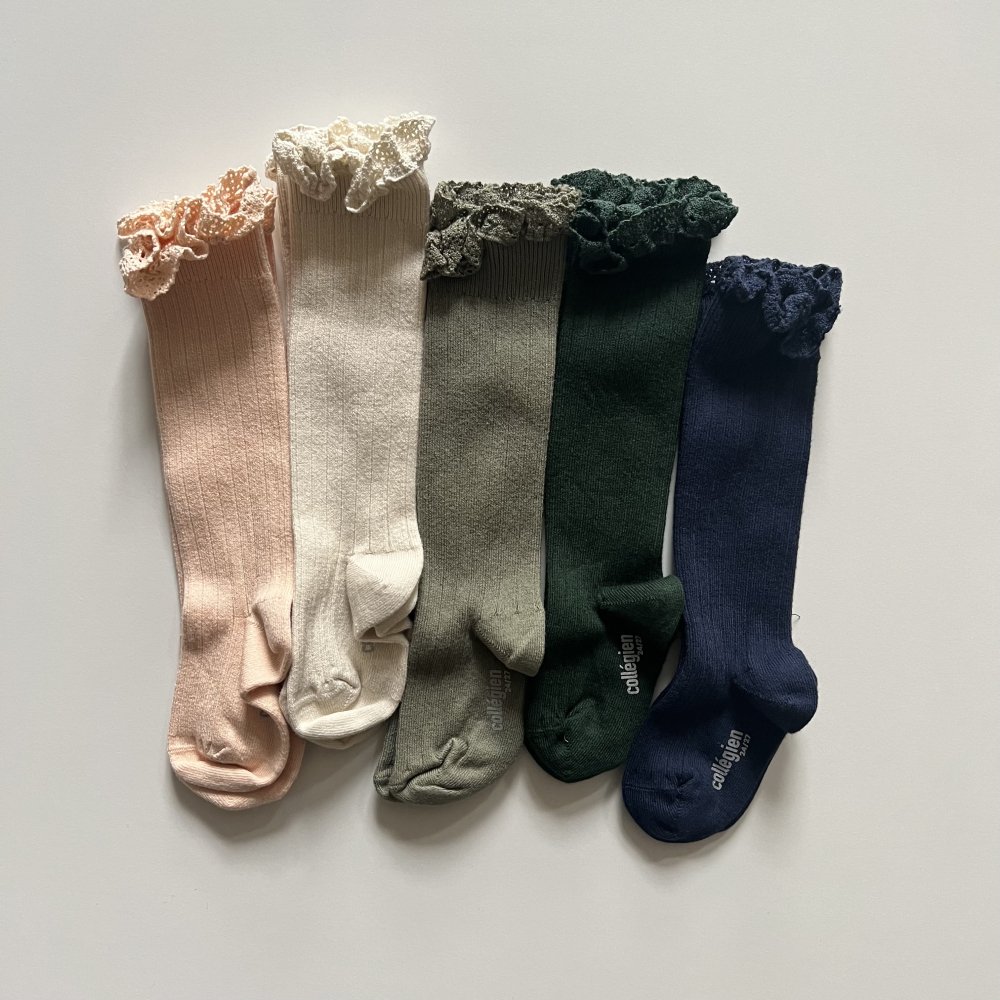 <img class='new_mark_img1' src='https://img.shop-pro.jp/img/new/icons14.gif' style='border:none;display:inline;margin:0px;padding:0px;width:auto;' />frill knee high socks 2022