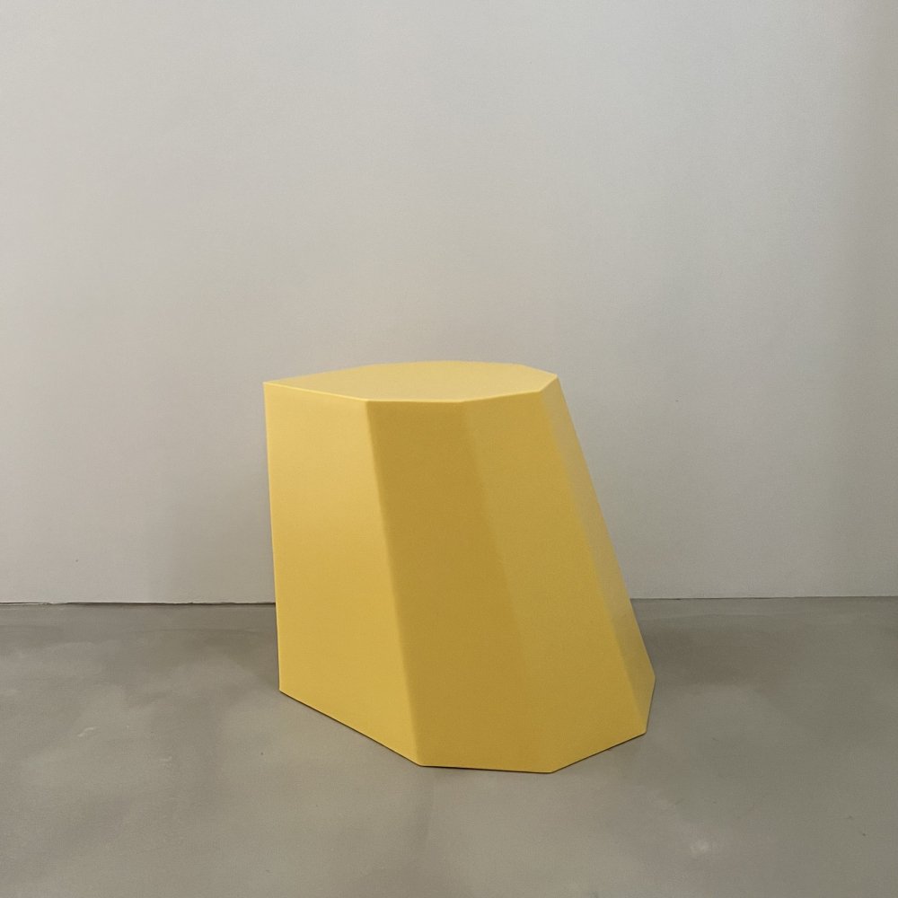 <img class='new_mark_img1' src='https://img.shop-pro.jp/img/new/icons56.gif' style='border:none;display:inline;margin:0px;padding:0px;width:auto;' />Arnoldino (the baby stool) - yellow
