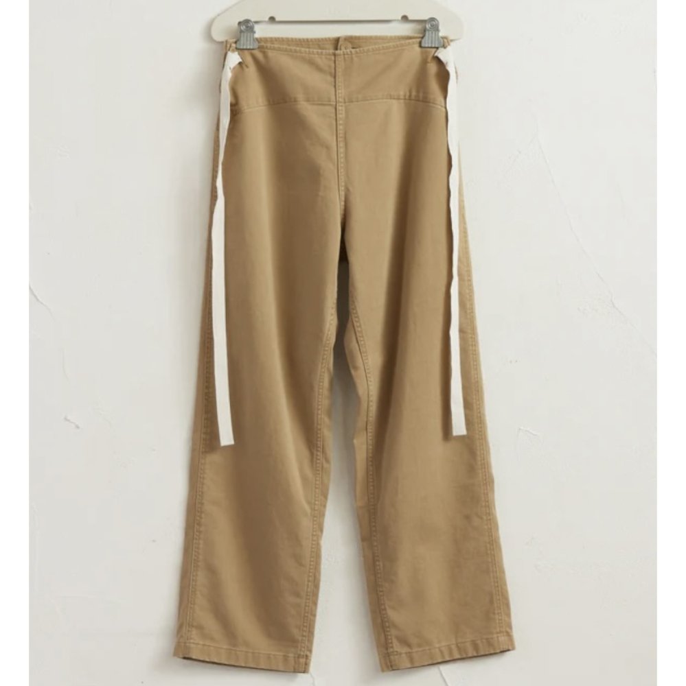 <img class='new_mark_img1' src='https://img.shop-pro.jp/img/new/icons20.gif' style='border:none;display:inline;margin:0px;padding:0px;width:auto;' />back satin pants - beige - 40%off