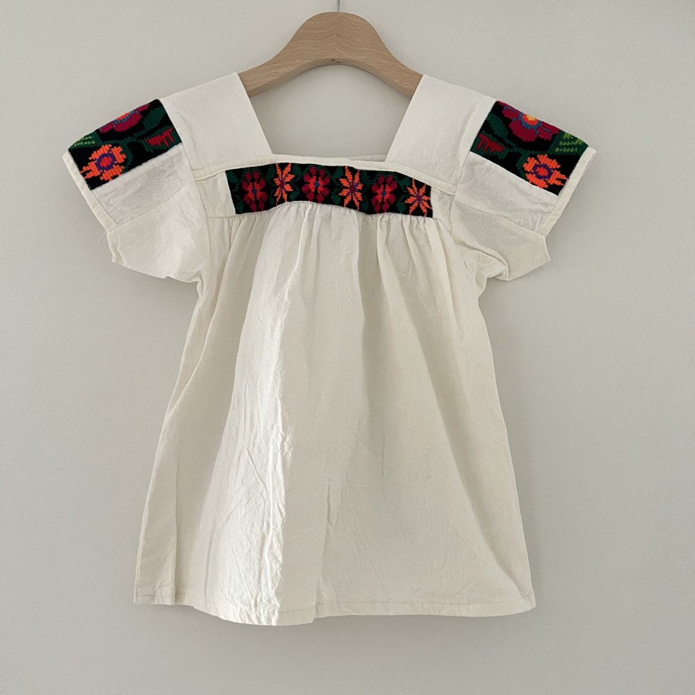 <img class='new_mark_img1' src='https://img.shop-pro.jp/img/new/icons14.gif' style='border:none;display:inline;margin:0px;padding:0px;width:auto;' />used embroidery tunic - 4