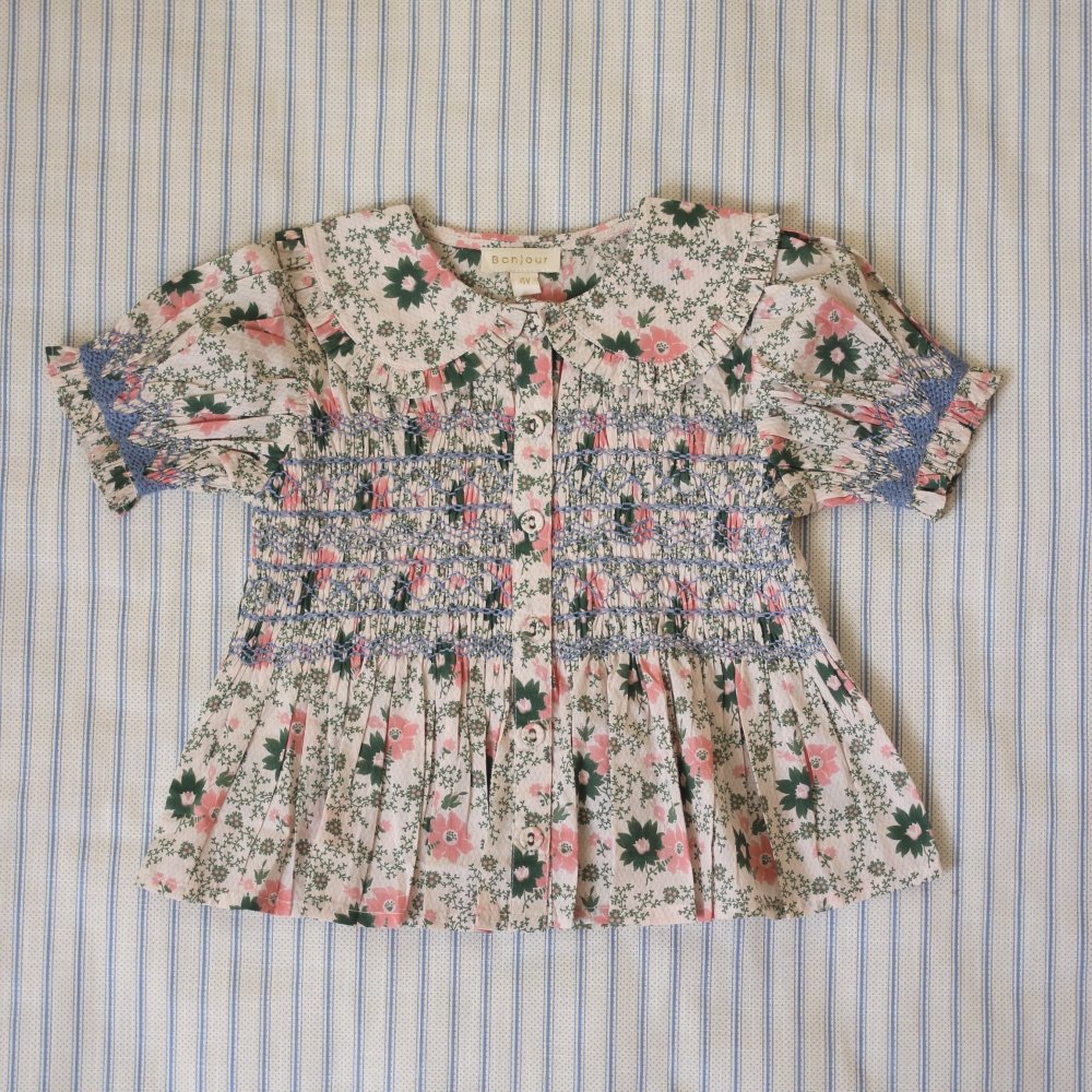 <img class='new_mark_img1' src='https://img.shop-pro.jp/img/new/icons14.gif' style='border:none;display:inline;margin:0px;padding:0px;width:auto;' />handsmock blouse - prairie in bloom print