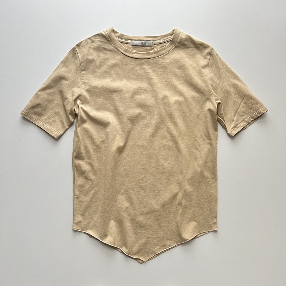<img class='new_mark_img1' src='https://img.shop-pro.jp/img/new/icons14.gif' style='border:none;display:inline;margin:0px;padding:0px;width:auto;' />plant dyeing tee - beige