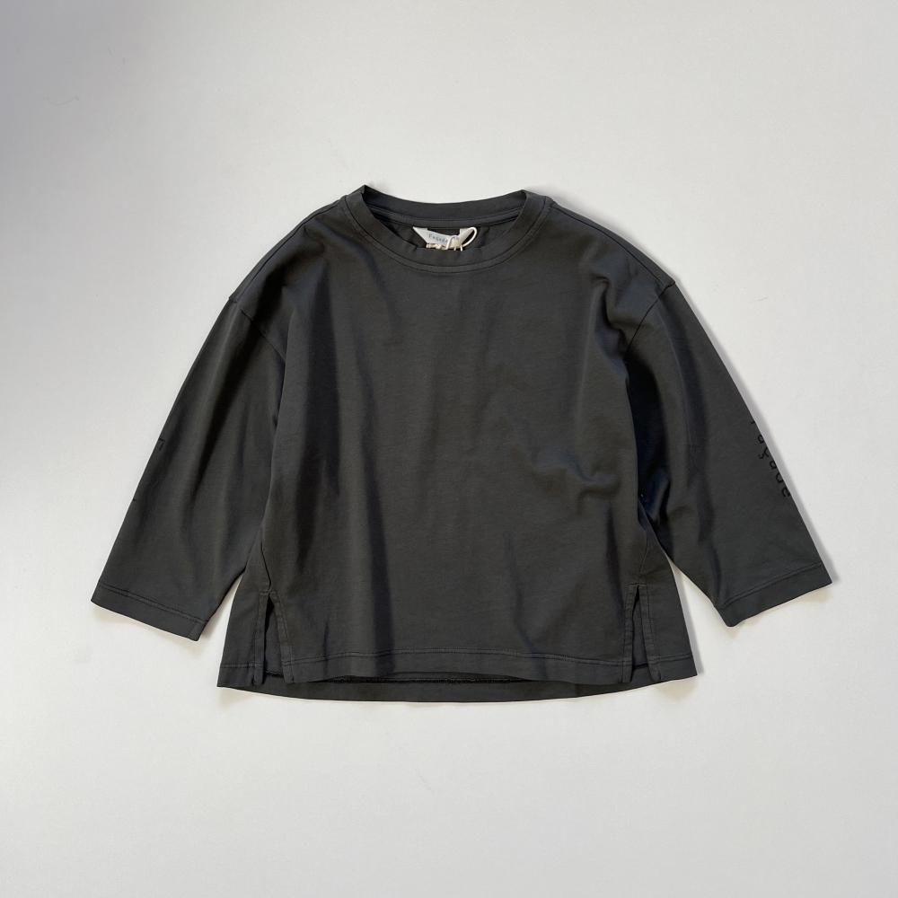 <img class='new_mark_img1' src='https://img.shop-pro.jp/img/new/icons20.gif' style='border:none;display:inline;margin:0px;padding:0px;width:auto;' />bysis wide LS tee - Asphalt -40%off