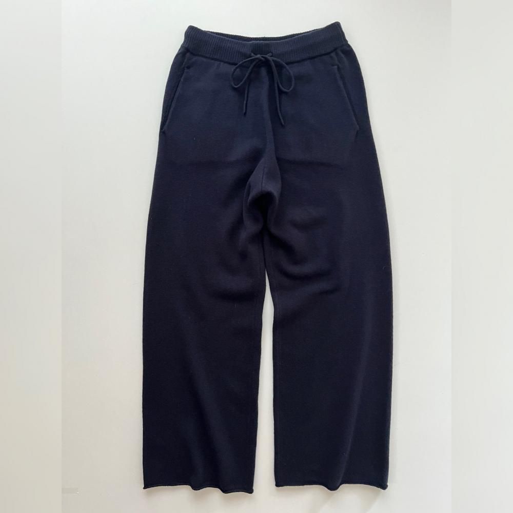 <img class='new_mark_img1' src='https://img.shop-pro.jp/img/new/icons20.gif' style='border:none;display:inline;margin:0px;padding:0px;width:auto;' />high waist wool knit pants - navy - 50%off