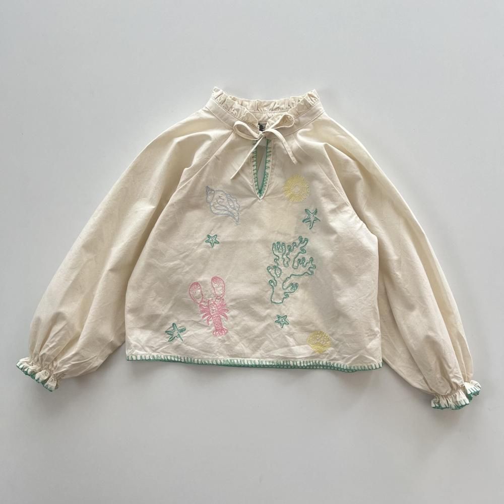 <img class='new_mark_img1' src='https://img.shop-pro.jp/img/new/icons14.gif' style='border:none;display:inline;margin:0px;padding:0px;width:auto;' />kostas blouse - macadamia