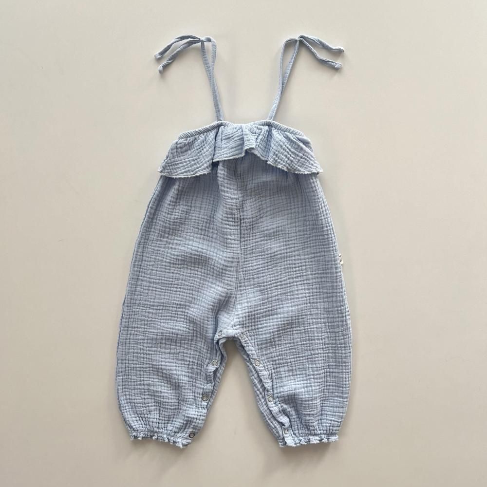 <img class='new_mark_img1' src='https://img.shop-pro.jp/img/new/icons14.gif' style='border:none;display:inline;margin:0px;padding:0px;width:auto;' />soft gauze flounce baby jumpsuit - sky blue